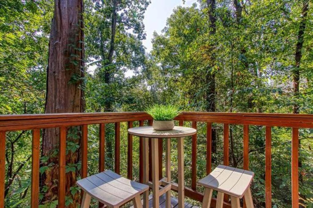 The Family Stone Luxe Cabin Sleeps 12 Hot Tub Dogfriendly Dollywood ピジョンフォージ エクステリア 写真