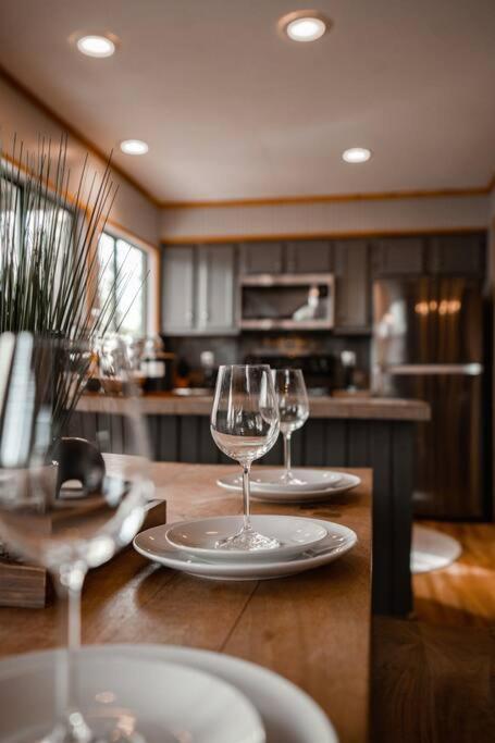 The Family Stone Luxe Cabin Sleeps 12 Hot Tub Dogfriendly Dollywood ピジョンフォージ エクステリア 写真