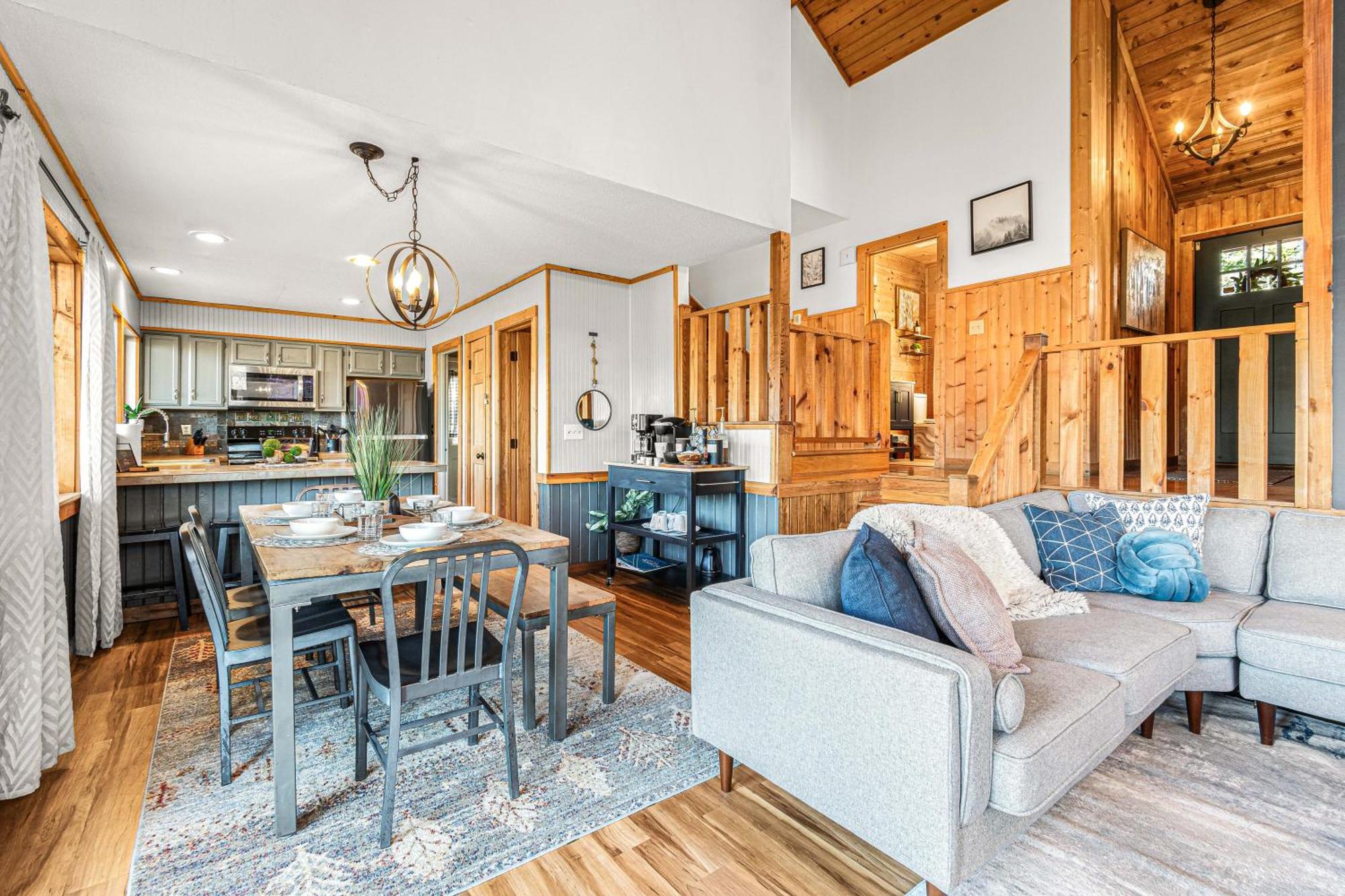 The Family Stone Luxe Cabin Sleeps 12 Hot Tub Dogfriendly Dollywood ピジョンフォージ エクステリア 写真