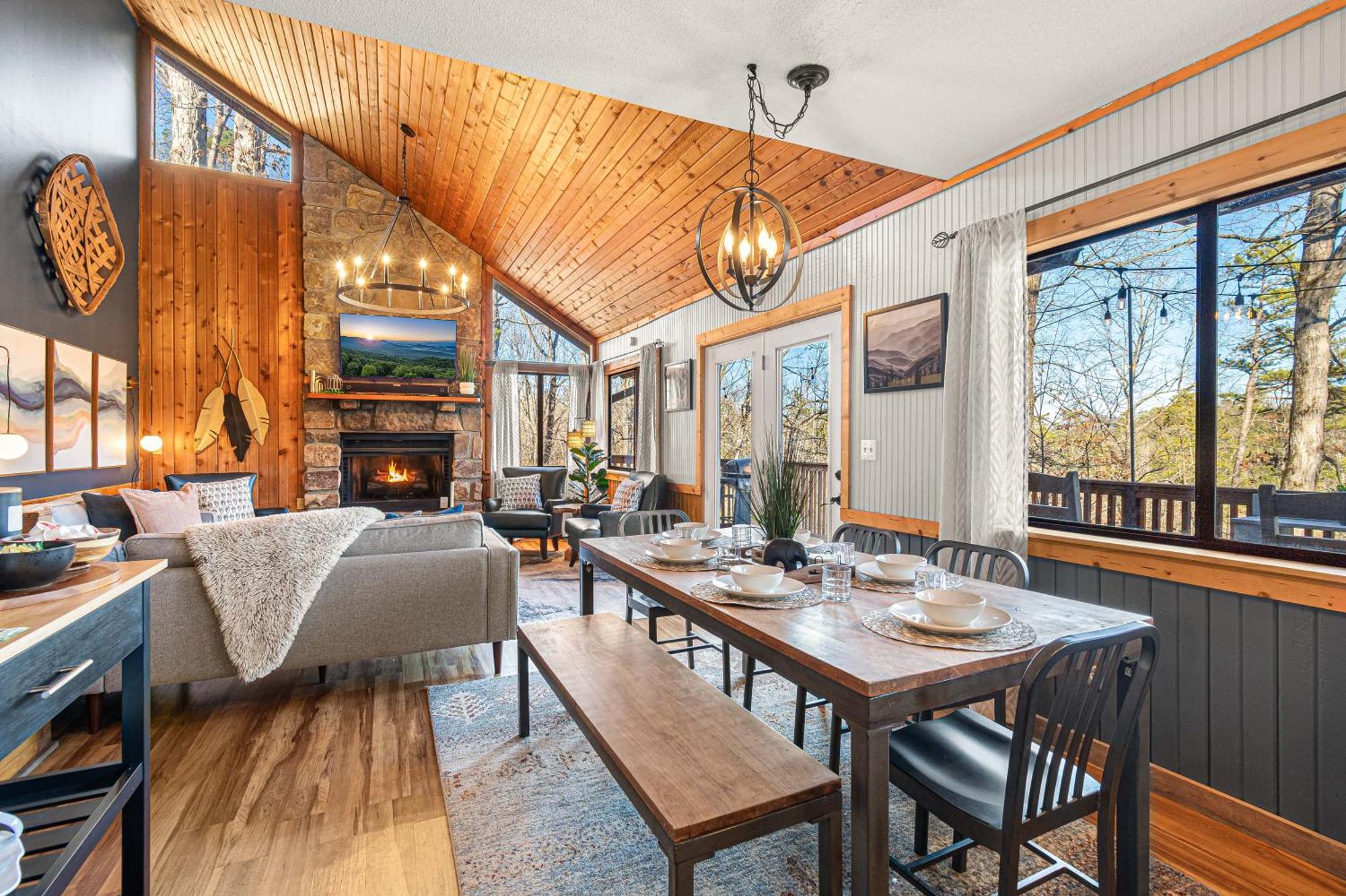 The Family Stone Luxe Cabin Sleeps 12 Hot Tub Dogfriendly Dollywood ピジョンフォージ エクステリア 写真